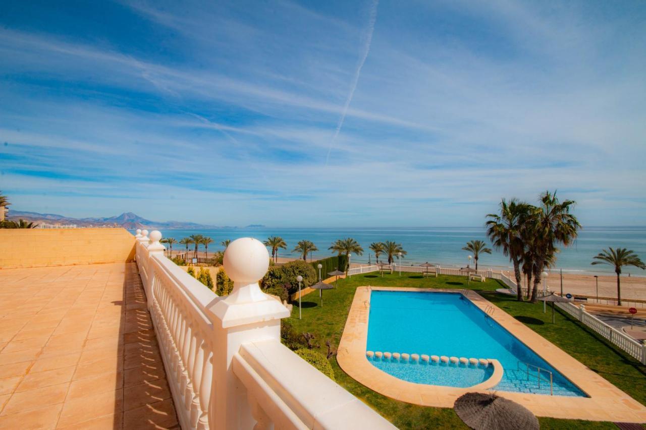 Lovely Apartment Beach Front & Pool エル・カンページョ エクステリア 写真